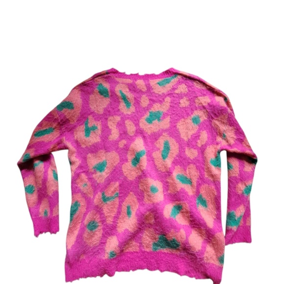Umgee Women’s Large Pink Leopard Sweater Distressed Neck Boutique Pullover - Picture 6 of 8
